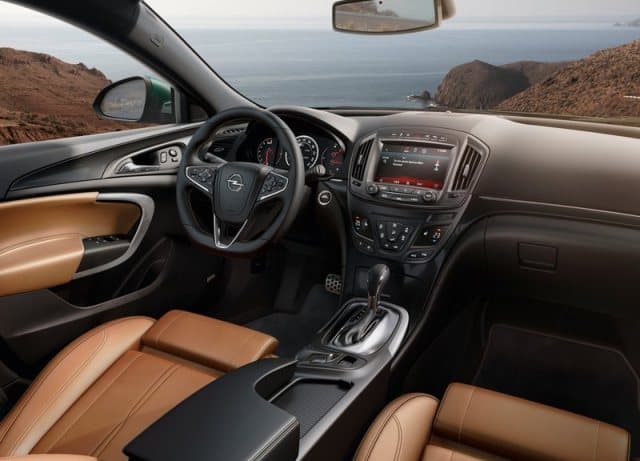 Insignia kokpit ekran orta konsol ve otomatik şanzıman