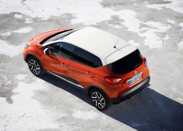 Captur arka üst açı görünümü