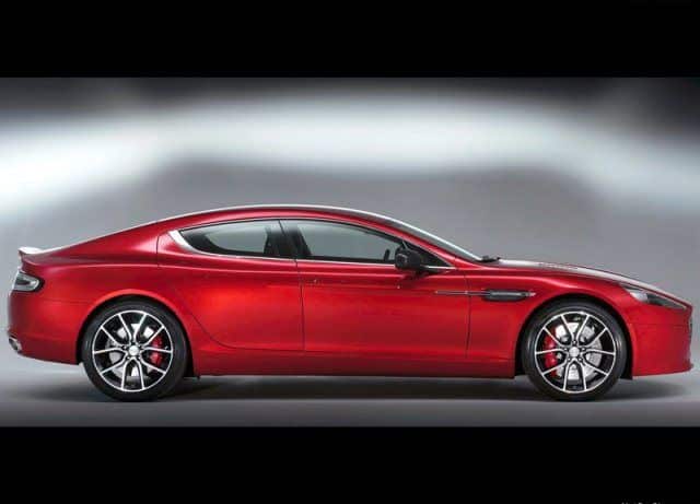 Aston Martin Rapide S tam yan profil görünümü