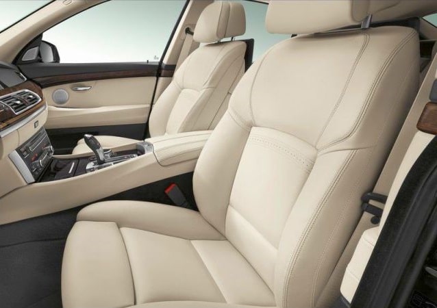 BMW 5 Series Gran Turismo ön koltukları