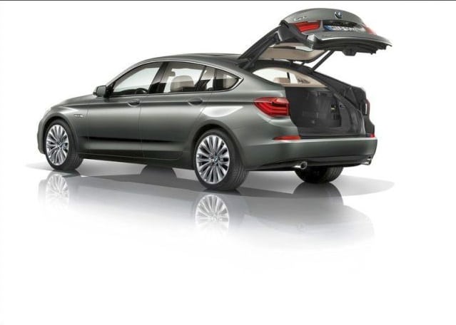BMW 5 Series Gran Turismo arkadan görünüm