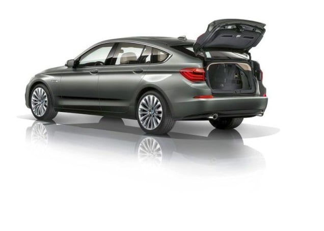 BMW 5 Series Gran Turismo çift açılır bagaj kapağı