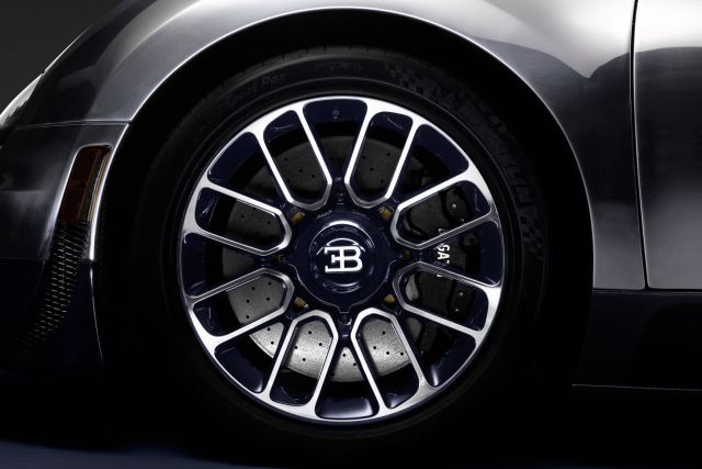 Grand Sport Vitesse Ettore Bugatti açık tavanlı görünümü