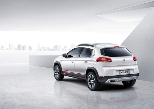 Citroen C-XR Concept arka üç çeyrek görünümü