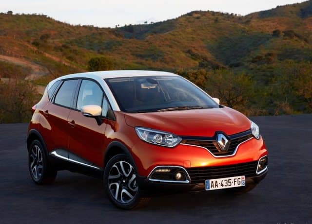 Captur turuncu gövde yan görünümü
