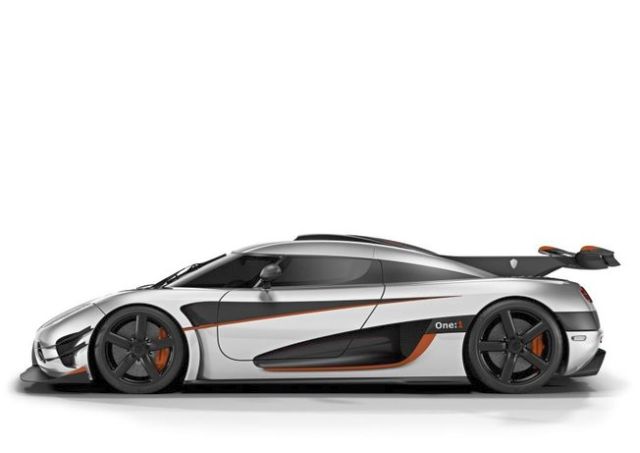 Koenigsegg One 1 yan profili