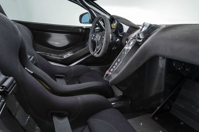 McLaren 650S Sprint yarış donanımı görünümü