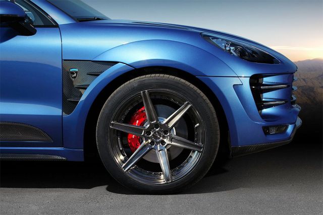 TopCar Ursa Porsche Macan ön çamurluk ve jant detayı