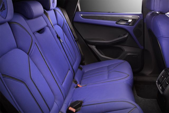 TopCar Porsche Macan mavi deri arka koltukları