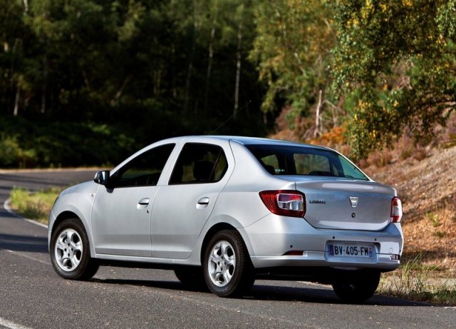 Dacia Logan sedan arka tasarım ayrıntıları