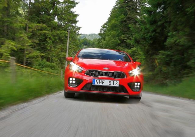 Kia Pro Cee’d GT otomobil arşiv görseli