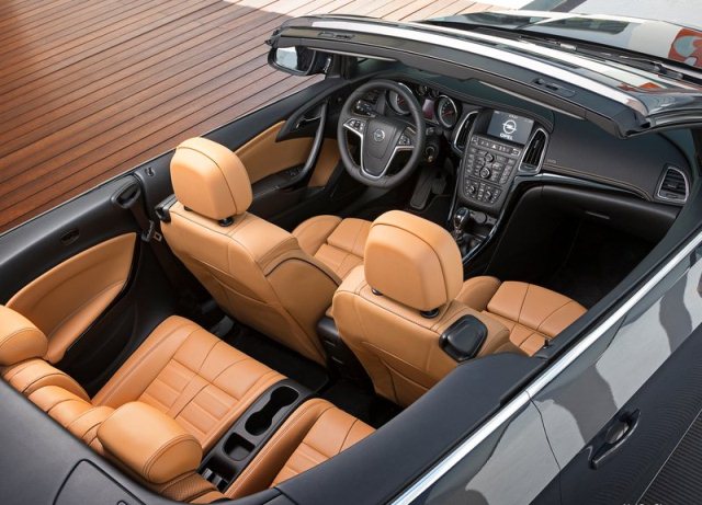 Opel Cascada gösterge paneli ve ön kabin