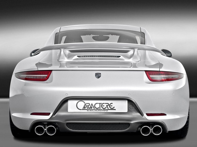 Caractere arka kanatlı Porsche 991 arkadan görünüm