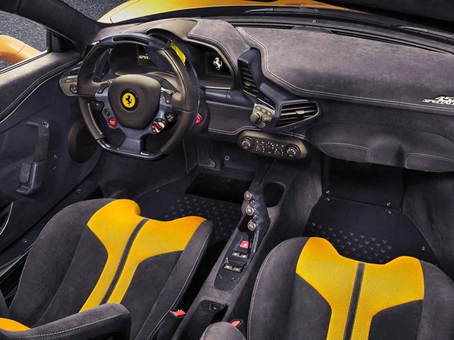 458 Speciale A kokpit görünümü