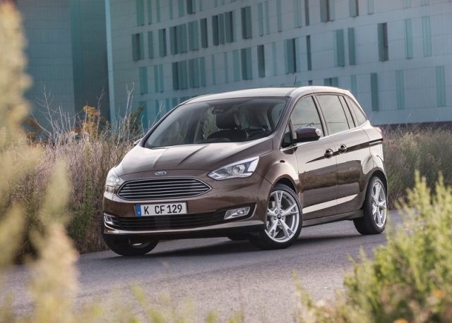 Ford C-MAX ön çapraz görünüm