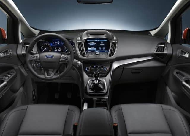 Ford C-MAX yan ve arka görünüm