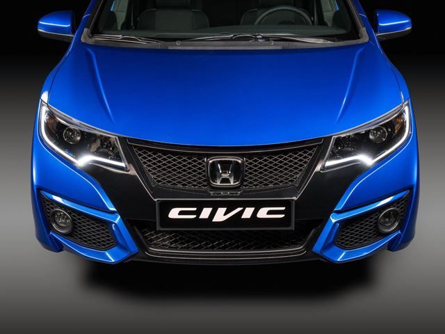Honda Civic Sport ön ızgara ve far ayrıntısı