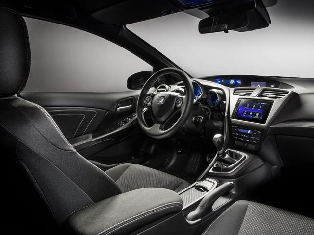 Honda Civic Sport manuel vitesli kabin görünümü