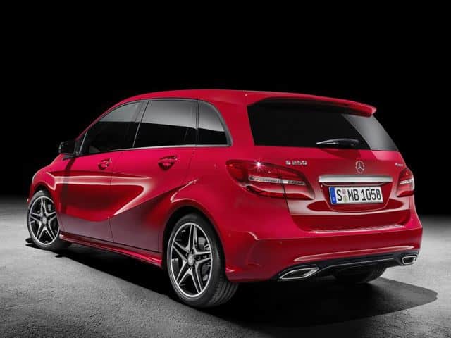 Mercedes-Benz B-Class W246 ön tasarımı