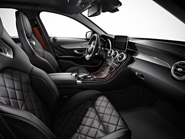 Mercedes-AMG C 63 S Edition 1 ön koltukları