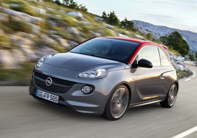 Opel ADAM S yan profil ve sportif jant detayı