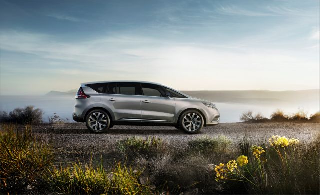 Renault Espace yan profil görünümü