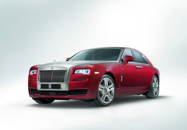 2015 Rolls-Royce Ghost Series II ön görünümü