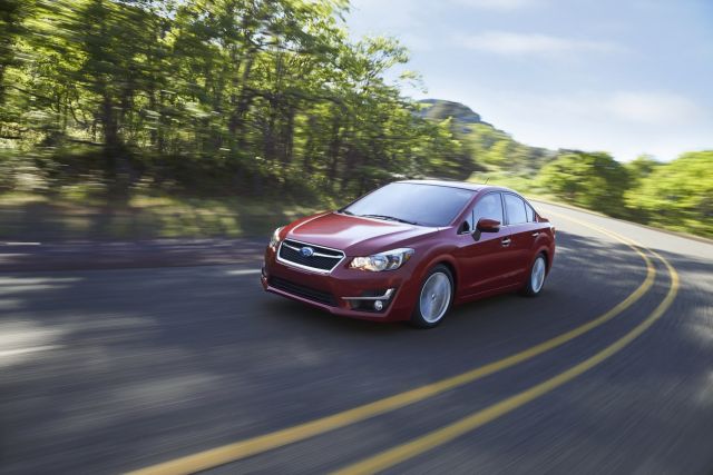 Subaru Impreza beş kapılı gövde ön görünüm