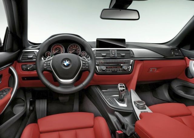 4 Serisi Cabrio sürücü odaklı kokpit