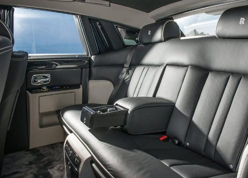 Rolls-Royce Phantom arka koltukları