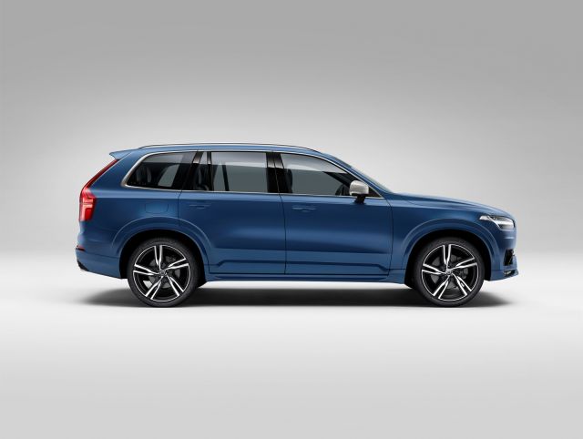 Volvo XC90 R-Design profil görünümü