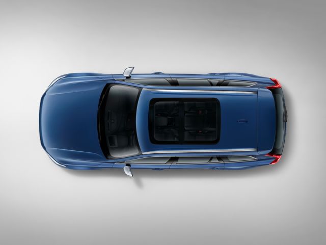 Volvo XC90 R-Design kabin görünümü