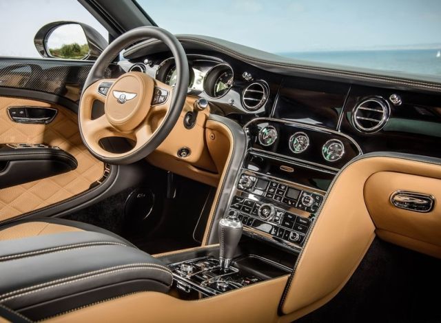Bentley Mulsanne Speed kokpiti