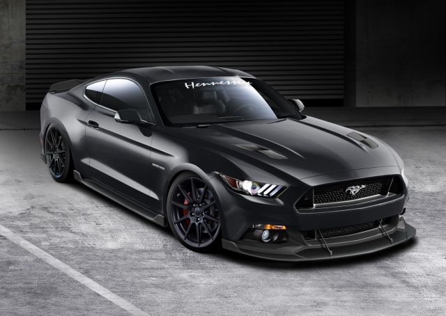 2015 Ford Mustang GT Hennessey HPE700 ön üç çeyrek tanıtım görünümü