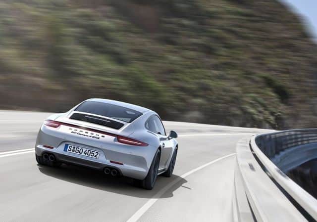 Porsche 911 Carrera GTS sportif gövde ayrıntıları