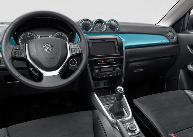 Vitara gösterge paneli ve orta konsolu