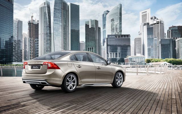 Çin pazarı için geliştirilen Volvo sedan ön görünümü