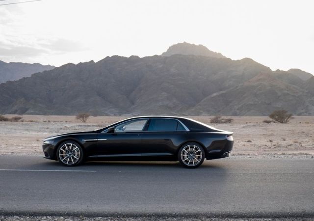 Aston Martin Lagonda otomobil arşiv görseli