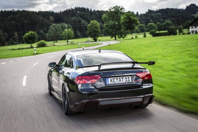 Audi RS5-R ABT arka kanat ve arka tampon