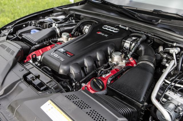 Audi RS5-R ABT 4.2 FSI V8 motor bölmesi
