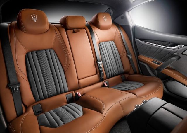 Maserati Ghibli Zegna Edition arka koltukları