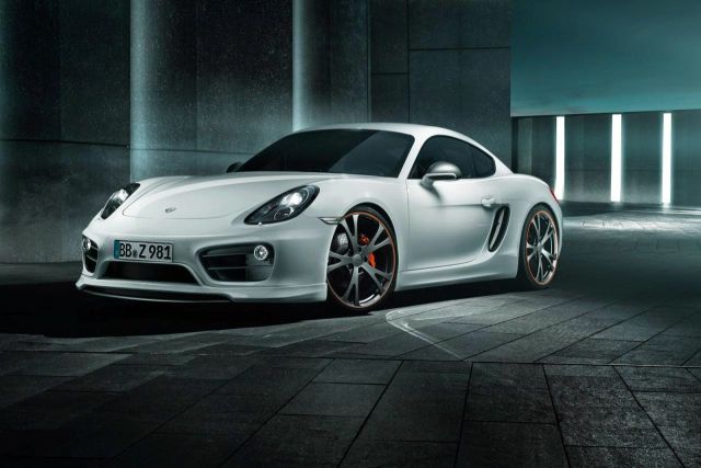 Techart Porsche Cayman önden görünüm ve Formula III jantlar