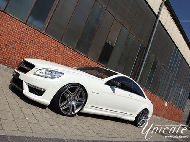 Unicate modifiyeli Mercedes CL63 AMG yandan görünüm