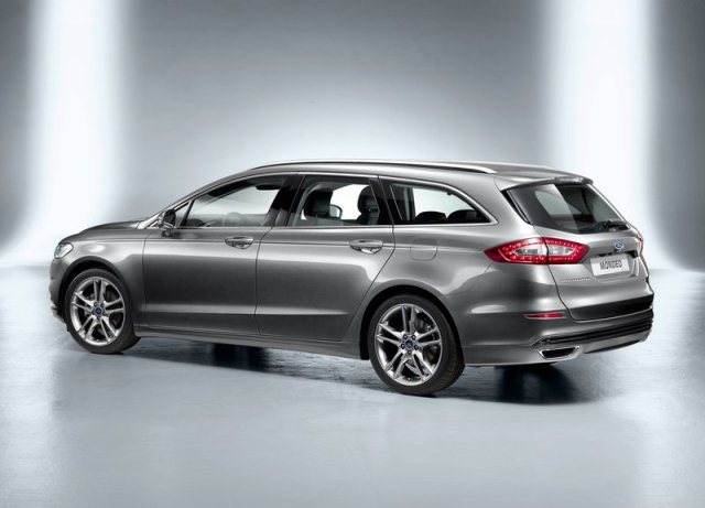 New Ford Mondeo Estate otomobil arşiv görseli
