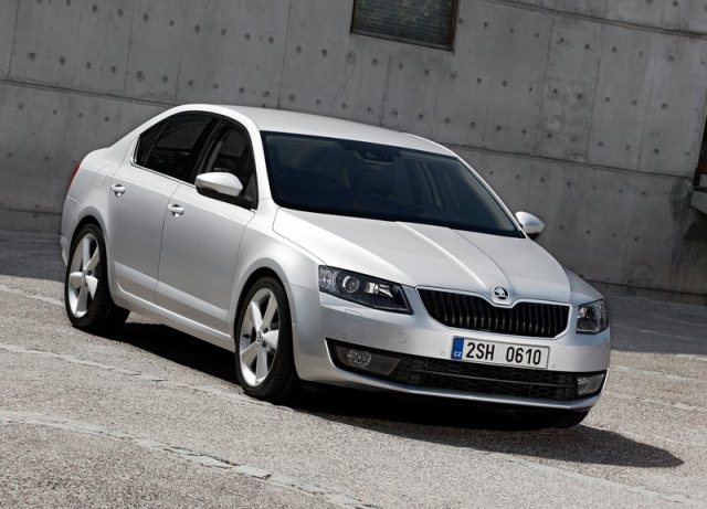 Skoda Octavia üçüncü nesil ön tasarım ayrıntıları