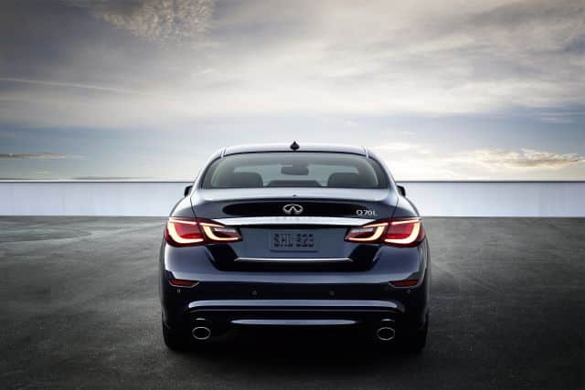 Infiniti Q70L ön tasarım ayrıntısı