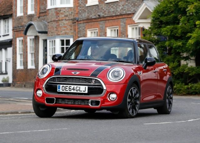 MINI Cooper S beş kapılı ön bölüm