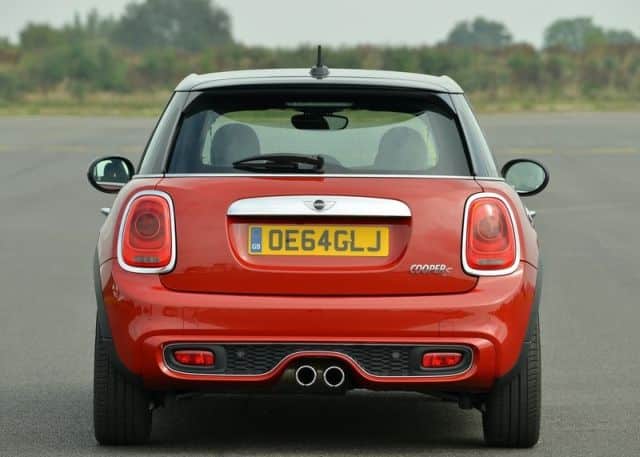 Beş kapılı MINI Cooper S arka tasarımı
