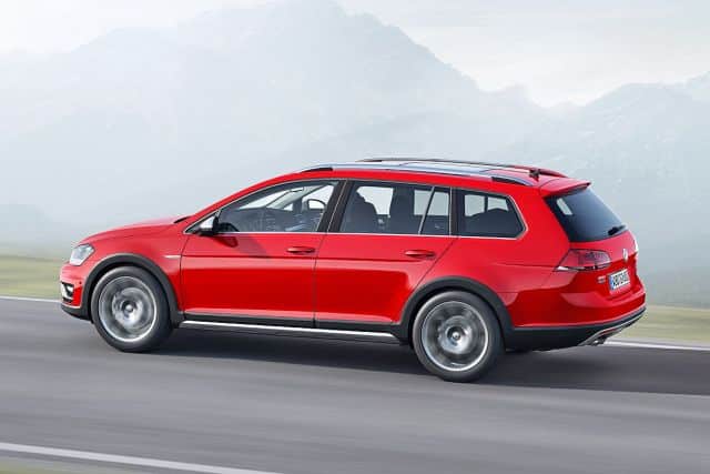 Golf Alltrack ön tampon ve 4MOTION detayları