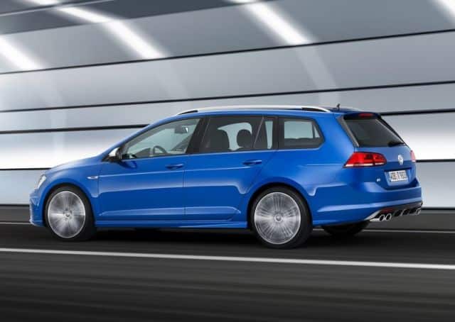 Golf R Variant arka tampon ve dört egzoz çıkışı